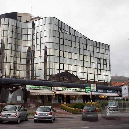 פראטו Residence Ferrucci מראה חיצוני תמונה