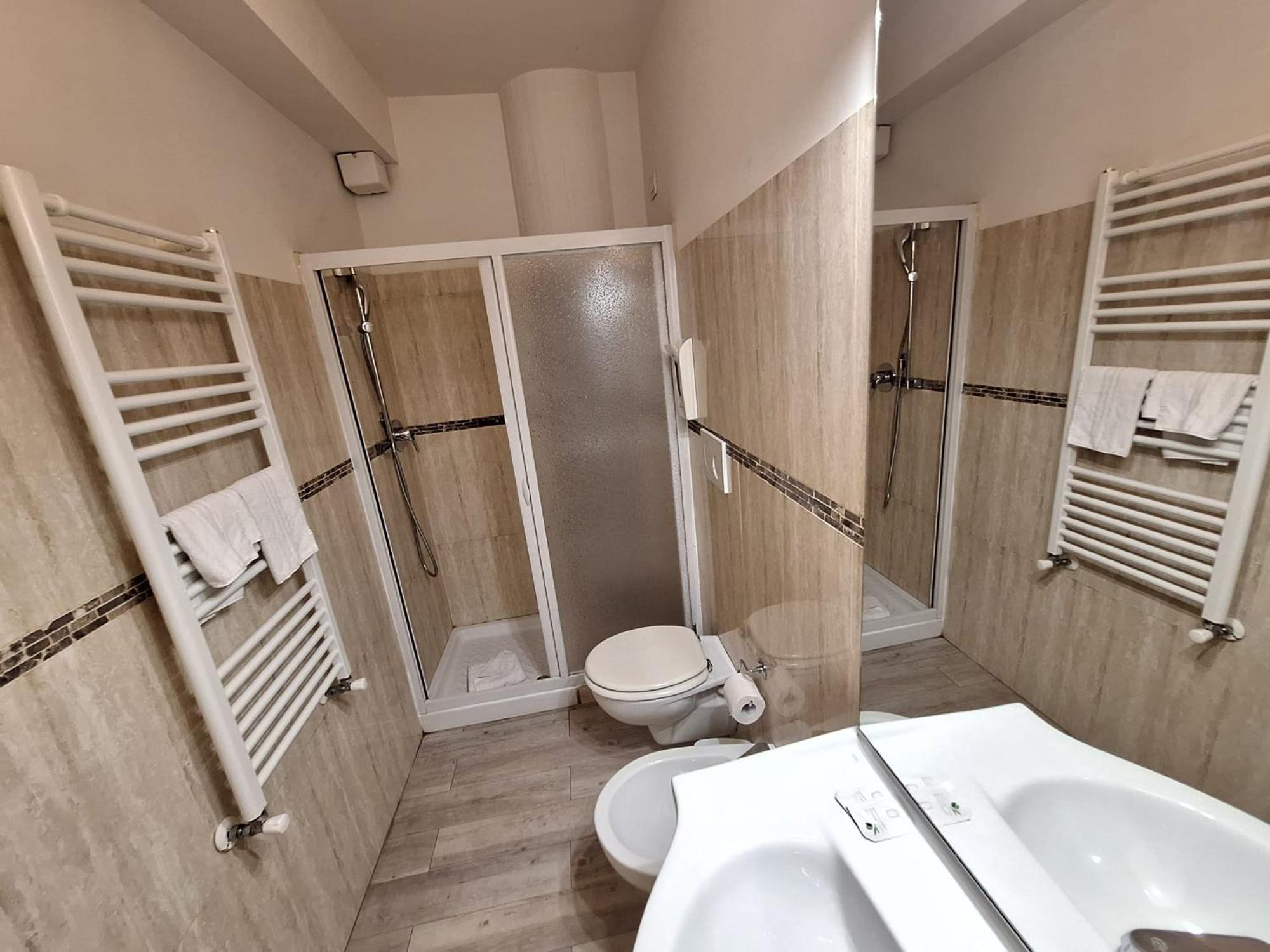 פראטו Residence Ferrucci מראה חיצוני תמונה