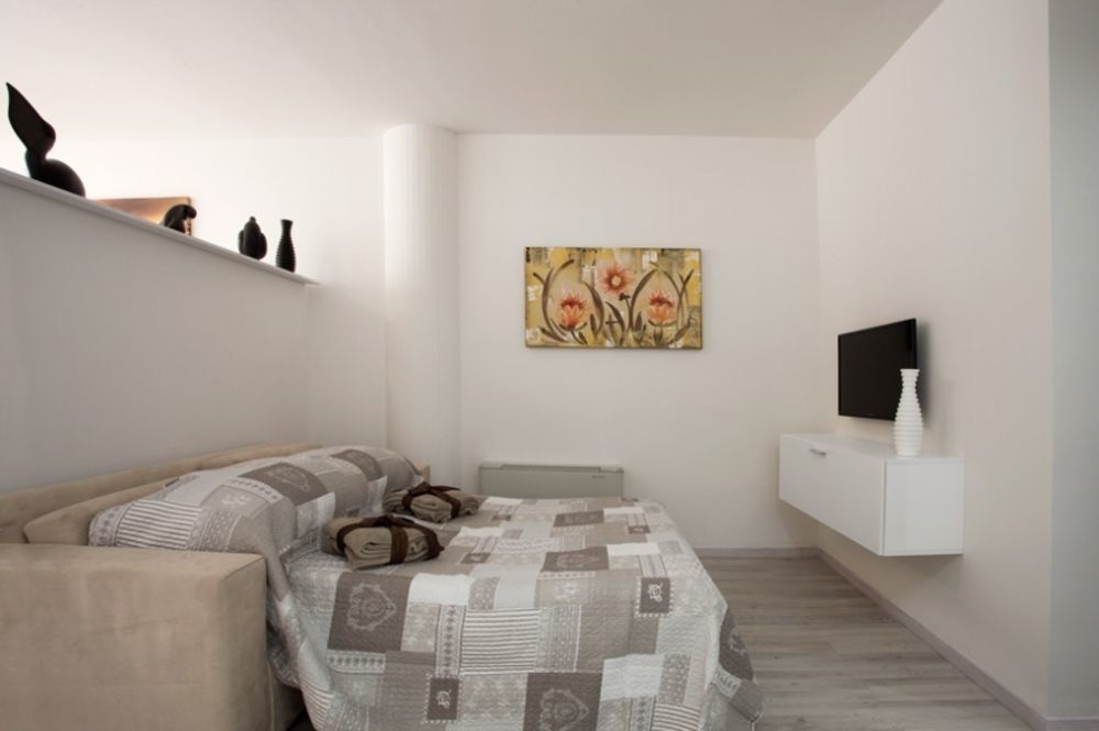 פראטו Residence Ferrucci מראה חיצוני תמונה
